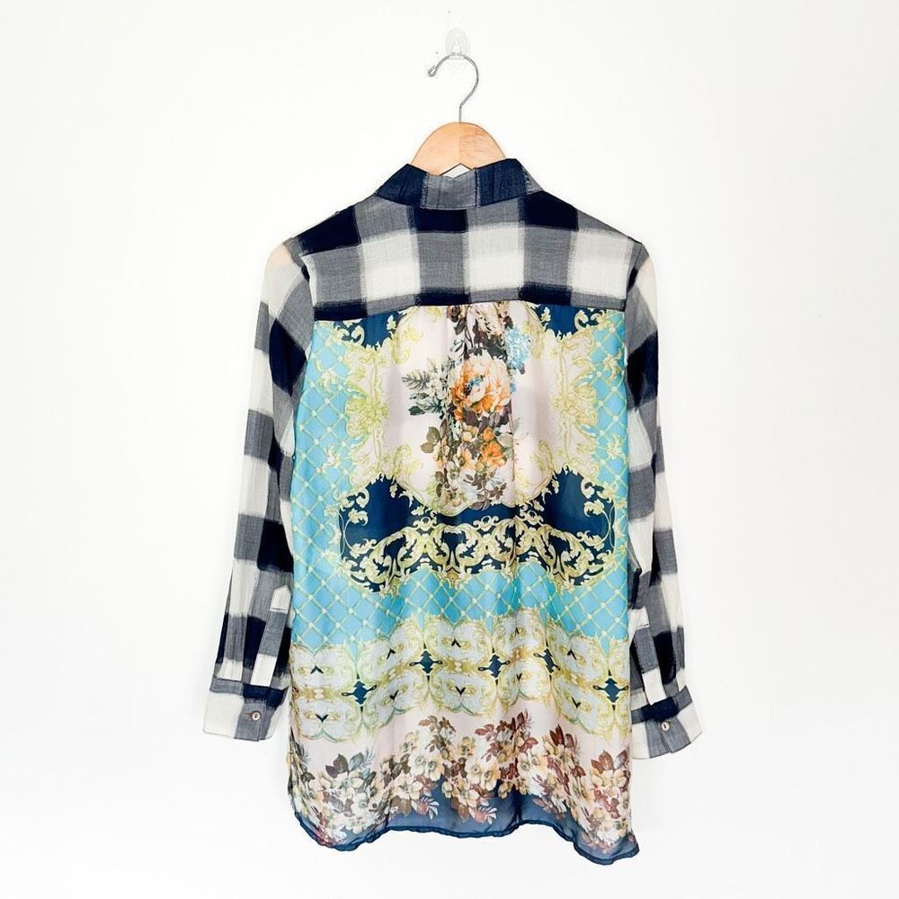 Aratta Silent Journey Women’s Lightweight Navy & White Checkered Chiffon Button